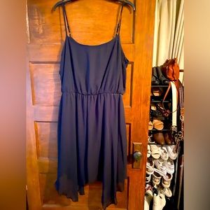 Cute LBD, float and flattering, sz 15-17